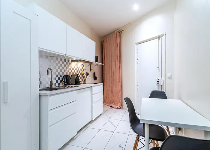 Tour Eiffel / Champs De Mars *