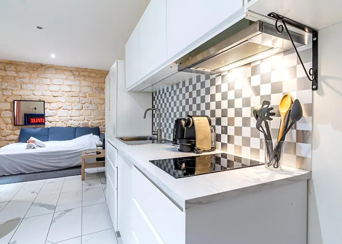 Tour Eiffel / Champs De Mars * Paris